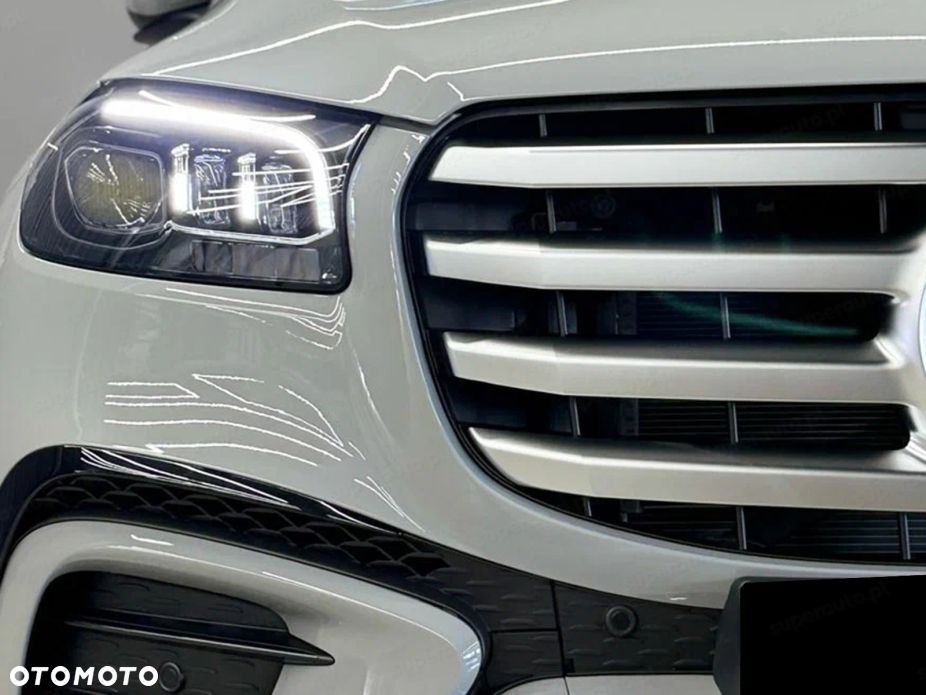 Mercedes-Benz GLS - 21