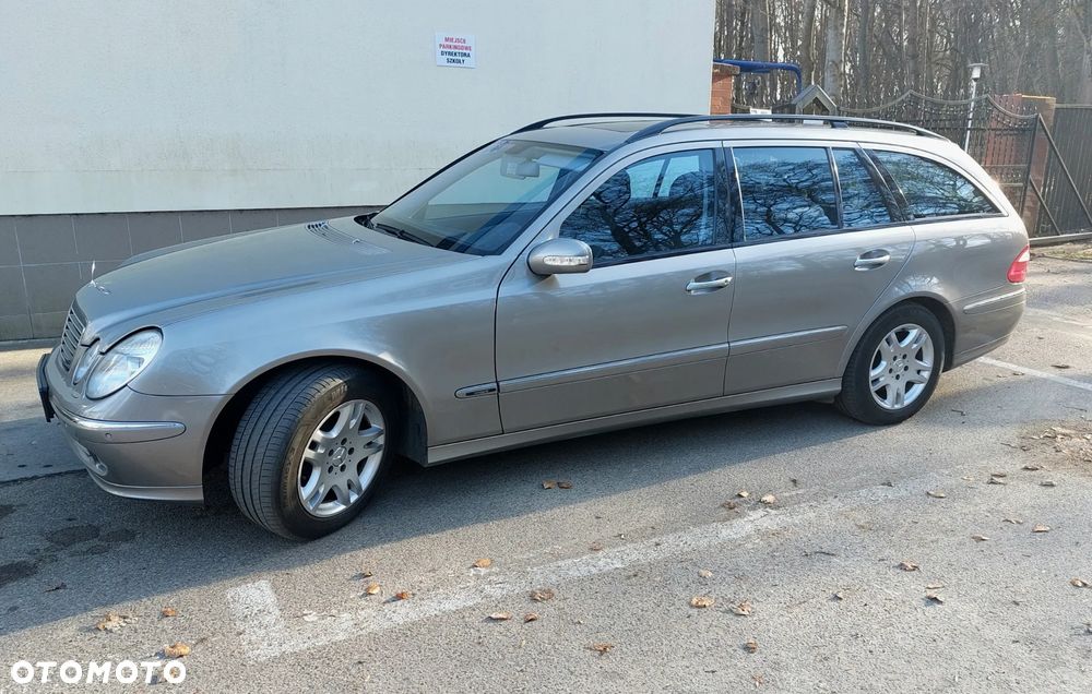 Mercedes-Benz Klasa E 320 CDI T Avantgarde - 1