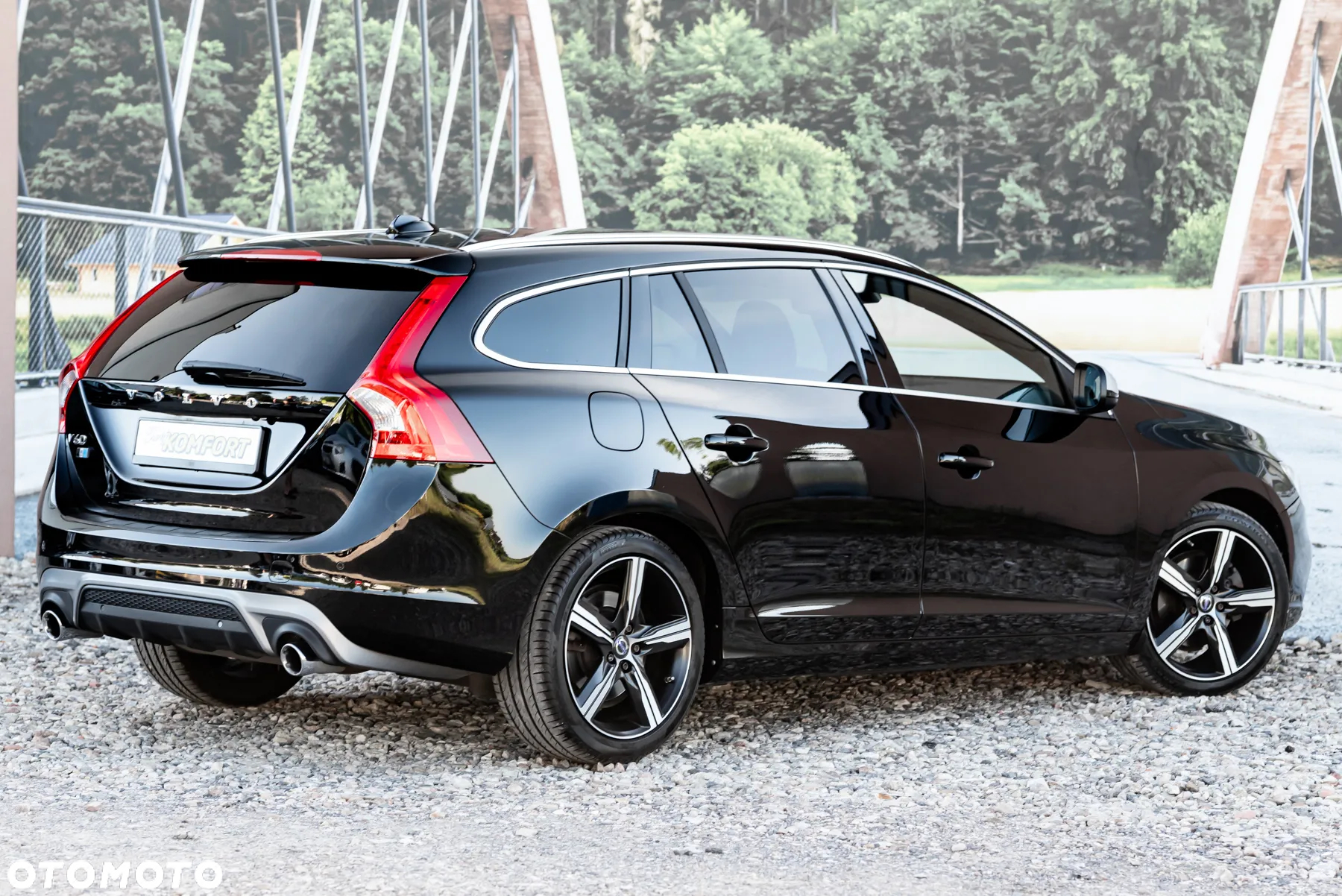 Volvo V60 D4 Drive-E R-Design Kinetic - 14
