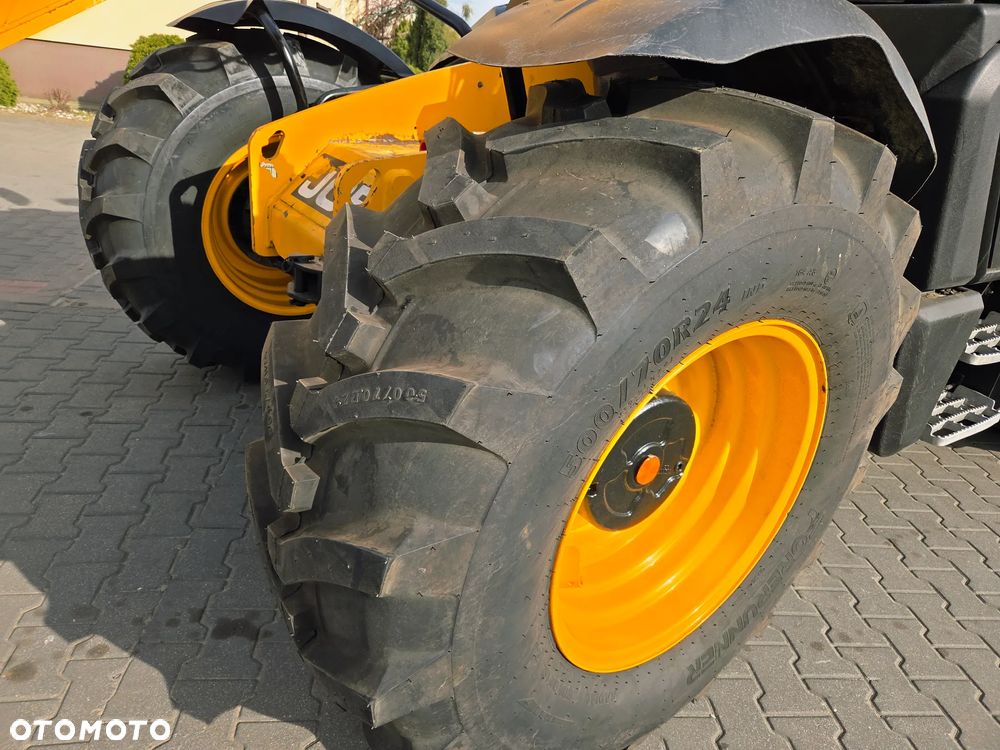 JCB 560 80 AGRI SUPER 541 70 550 80 535 95 MANITOU MERLO - 10