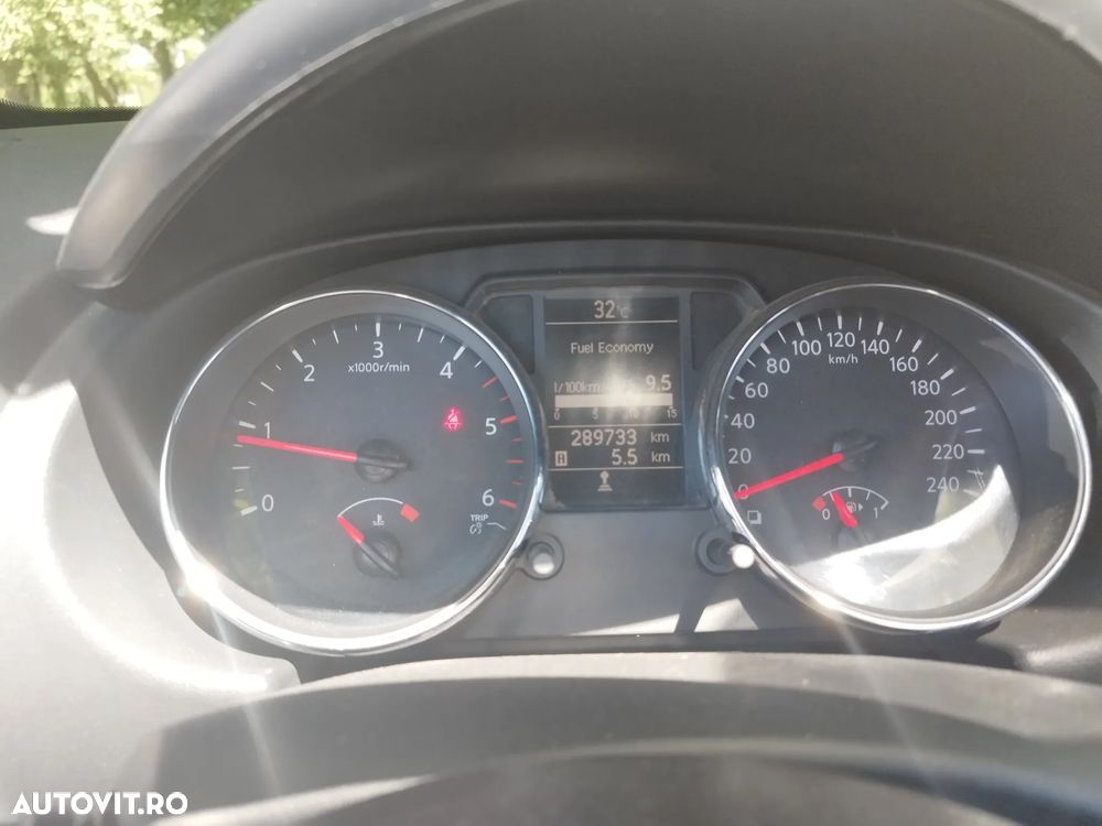Nissan Qashqai - 12