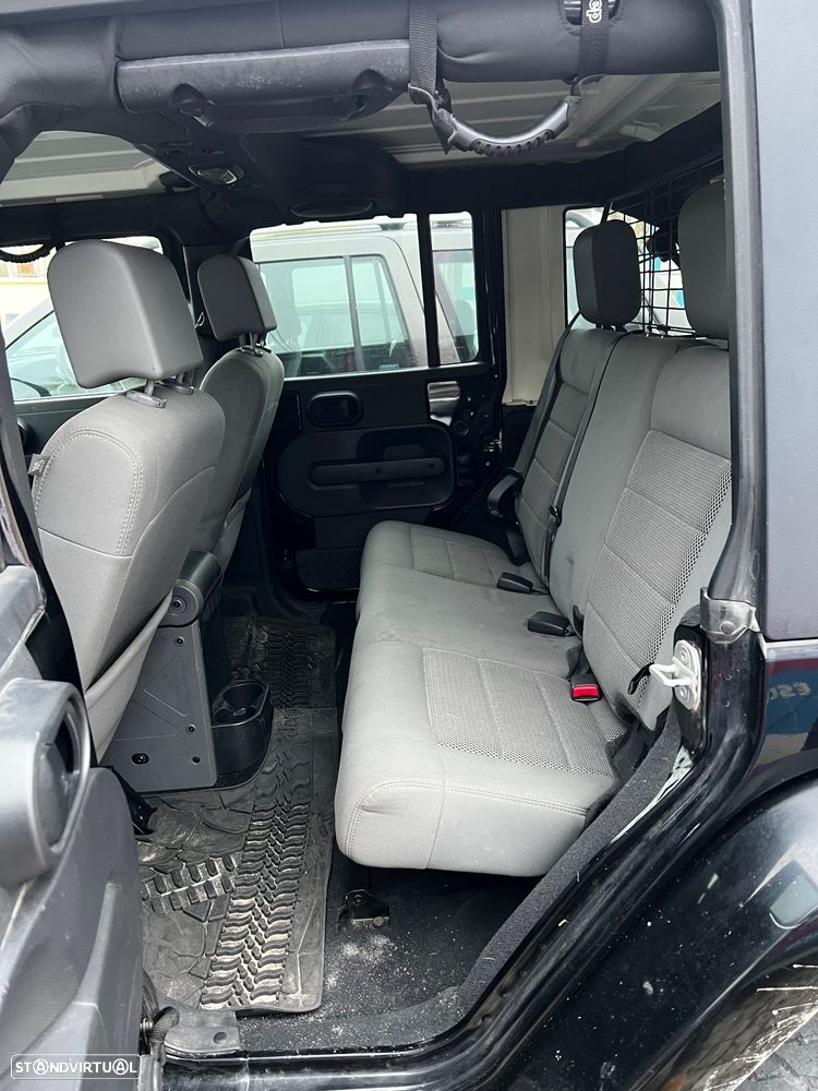 Jeep Wrangler 2.8 CRD ATX Sport - 10