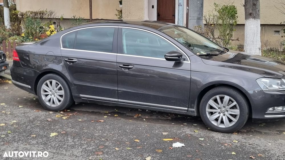 Volkswagen Passat 2.0 Blue TDI SCR Trendline - 2