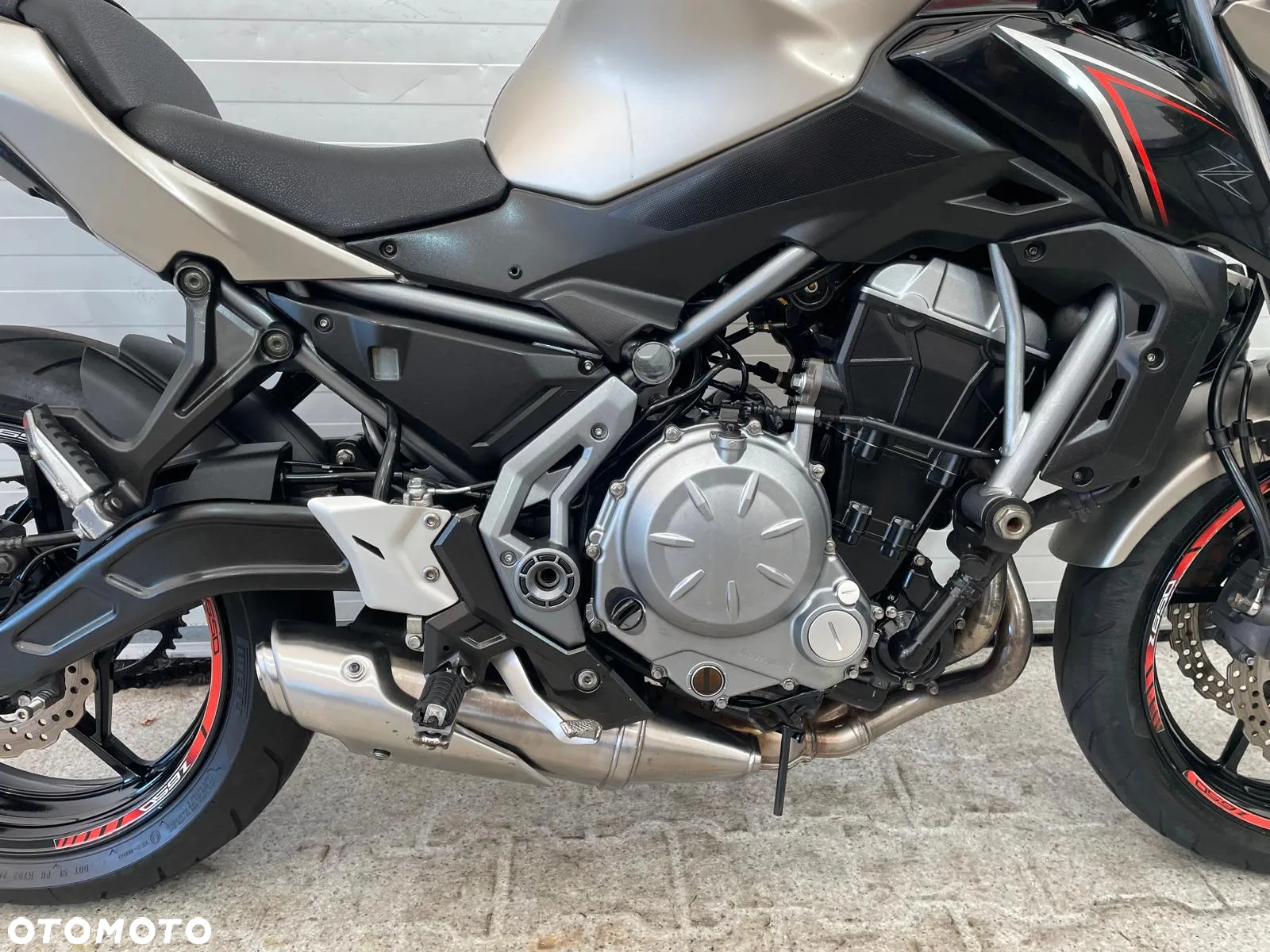 Kawasaki Z 650 - 16
