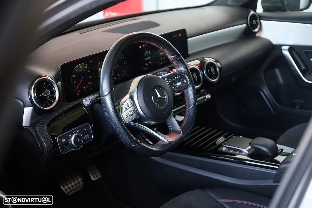 Mercedes-Benz A 180 Limousine d AMG Line Aut. - 24