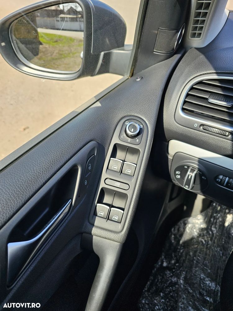 Volkswagen Golf 1.4 TSI Highline - 34