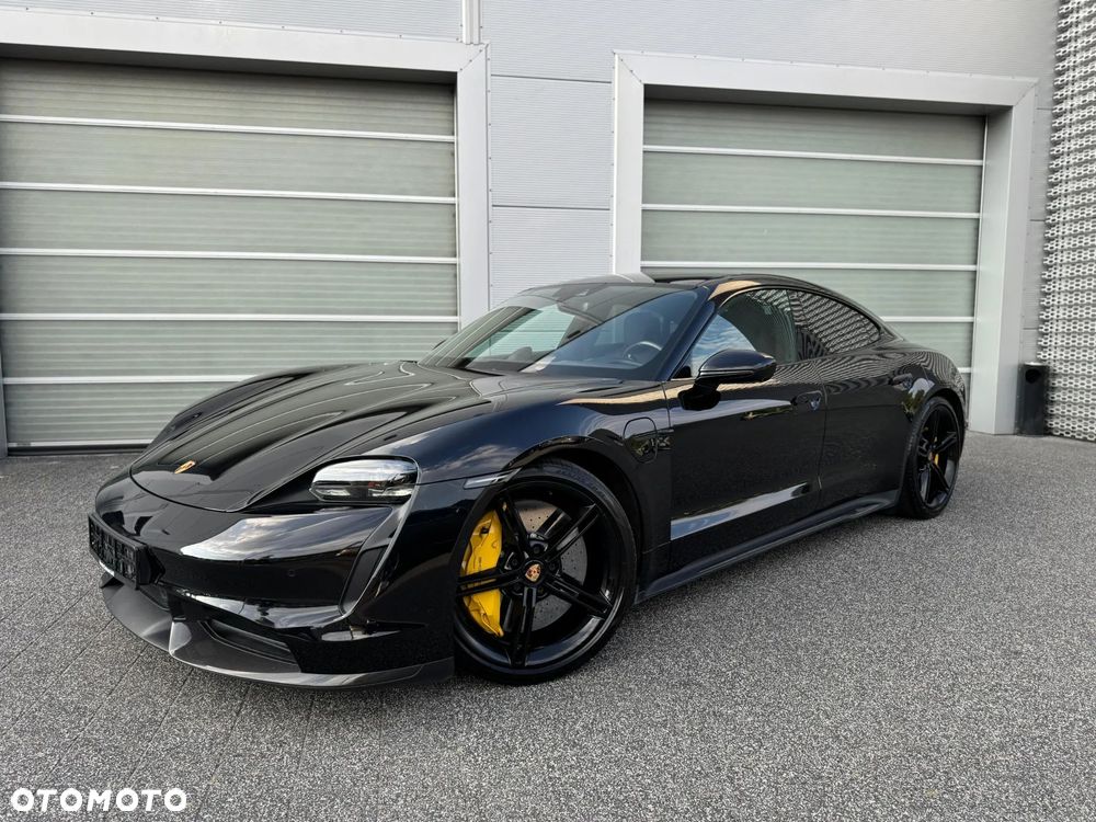 Porsche Taycan - 1