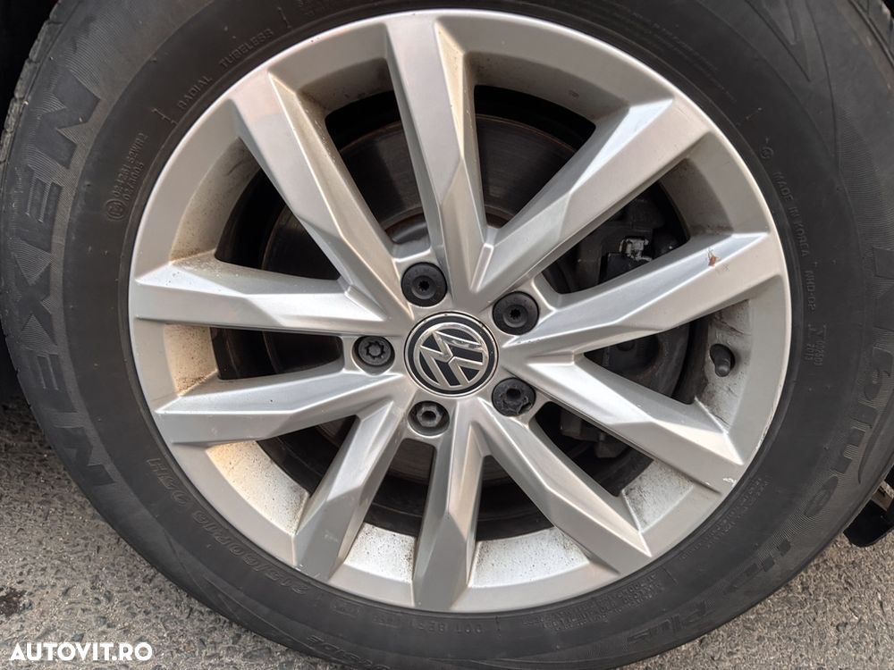 Volkswagen Passat - 15