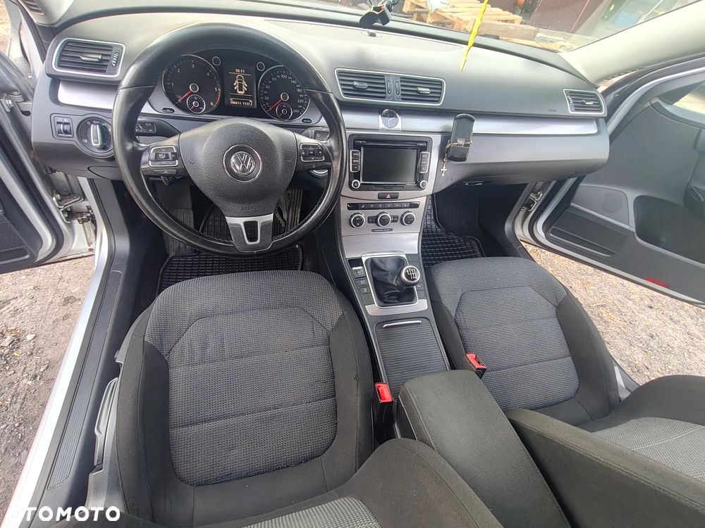 Volkswagen Passat 2.0 TDI Highline - 10