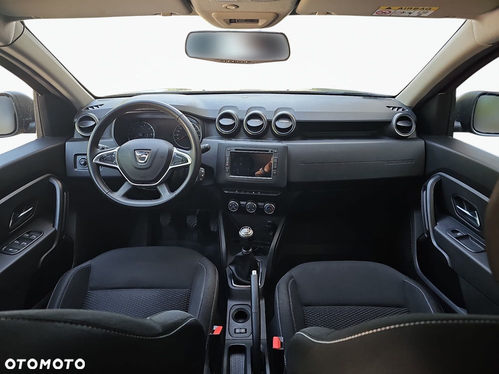 Dacia Duster 1.6 SCe Laureate S&S - 14