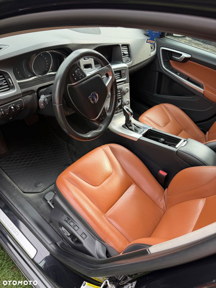 Volvo S60 T5 Momentum - 10