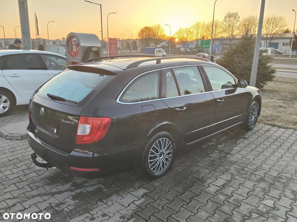 Skoda Superb 2.0 TDI Ambition - 6
