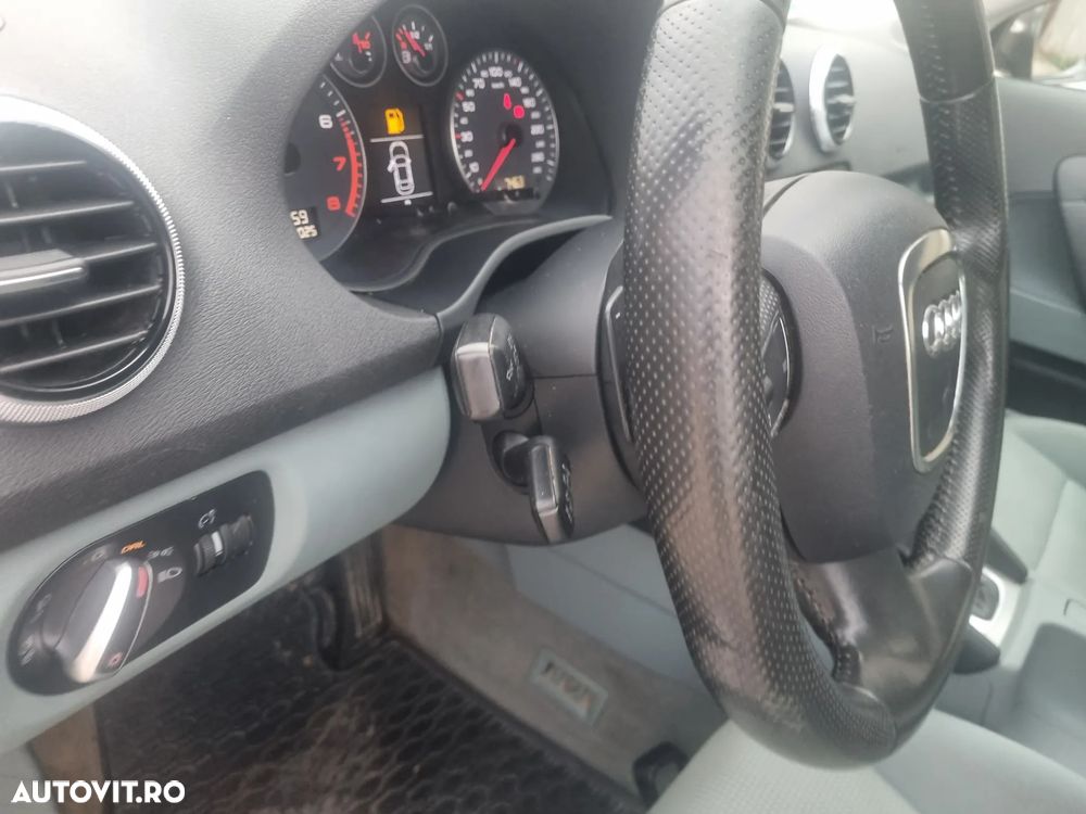 Audi A3 Sportback 1.4 TFSI Stronic Attraction - 13