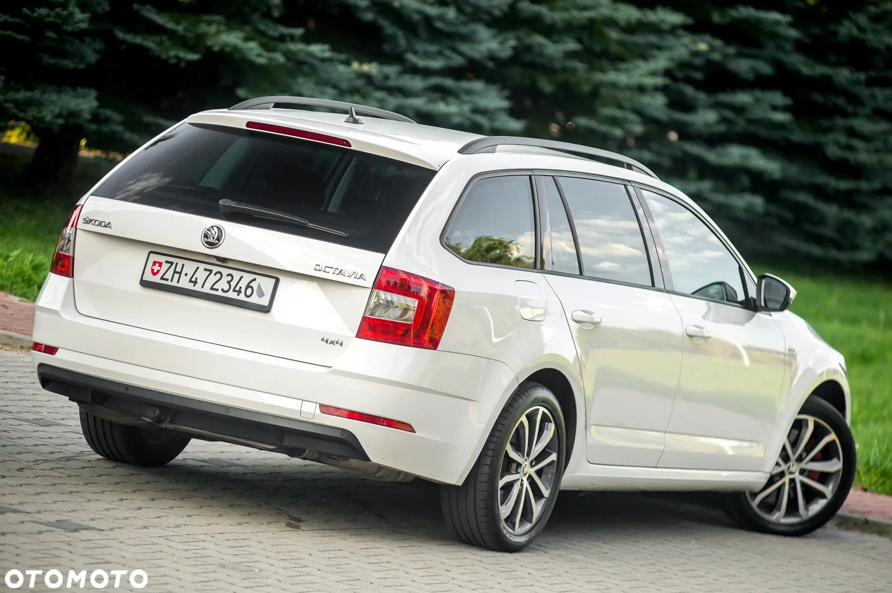 Skoda Octavia Combi 2.0 TSI 4x4 DSG Soleil - 5