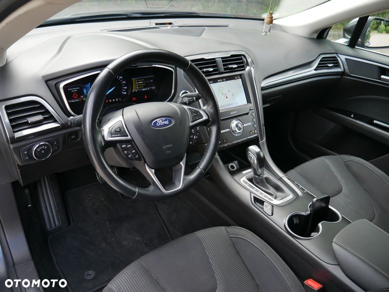 Ford Mondeo 2.0 Hybrid Titanium - 13