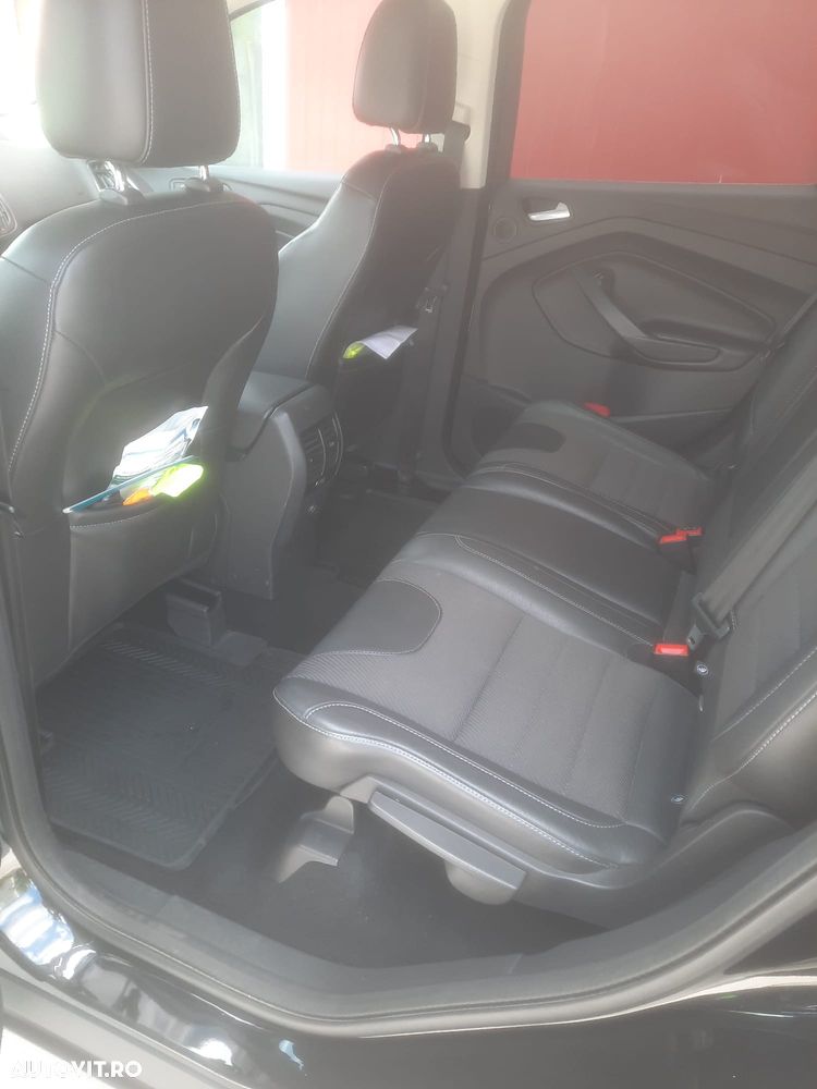 Ford Kuga - 11