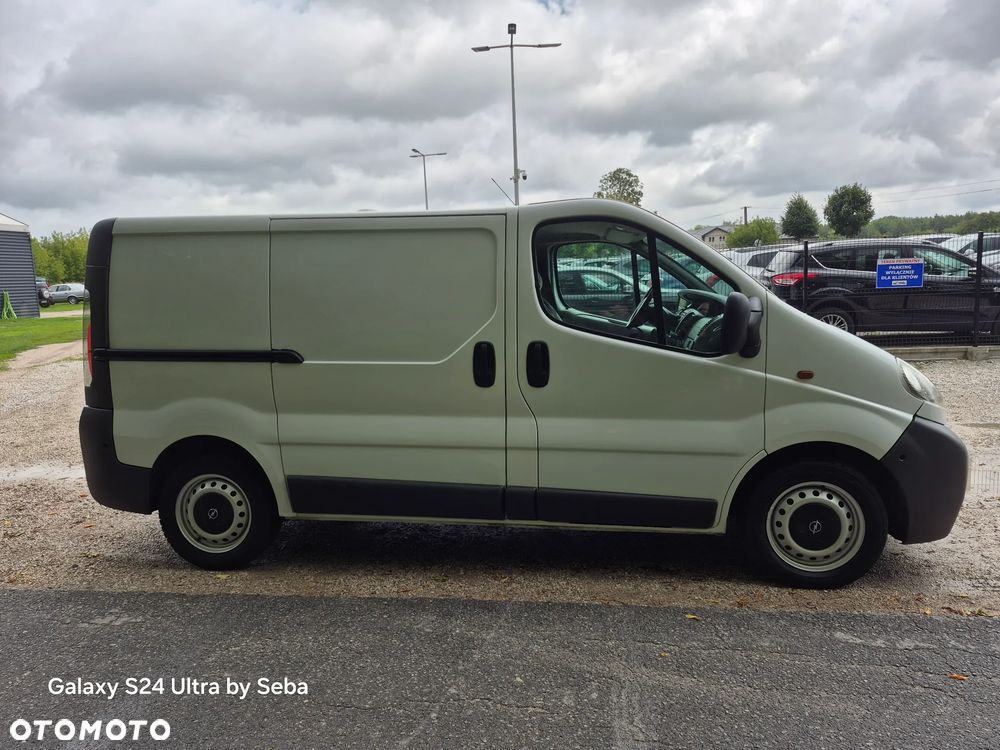 Opel Vivaro - 4