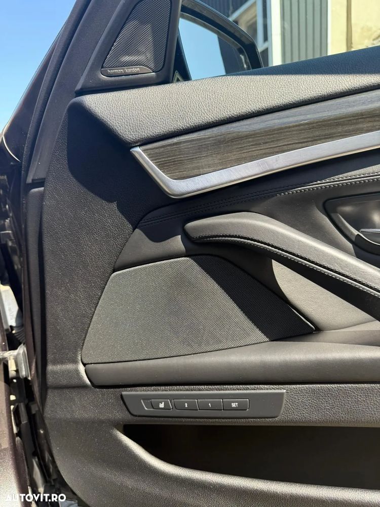 BMW Seria 5 530d xDrive AT - 17