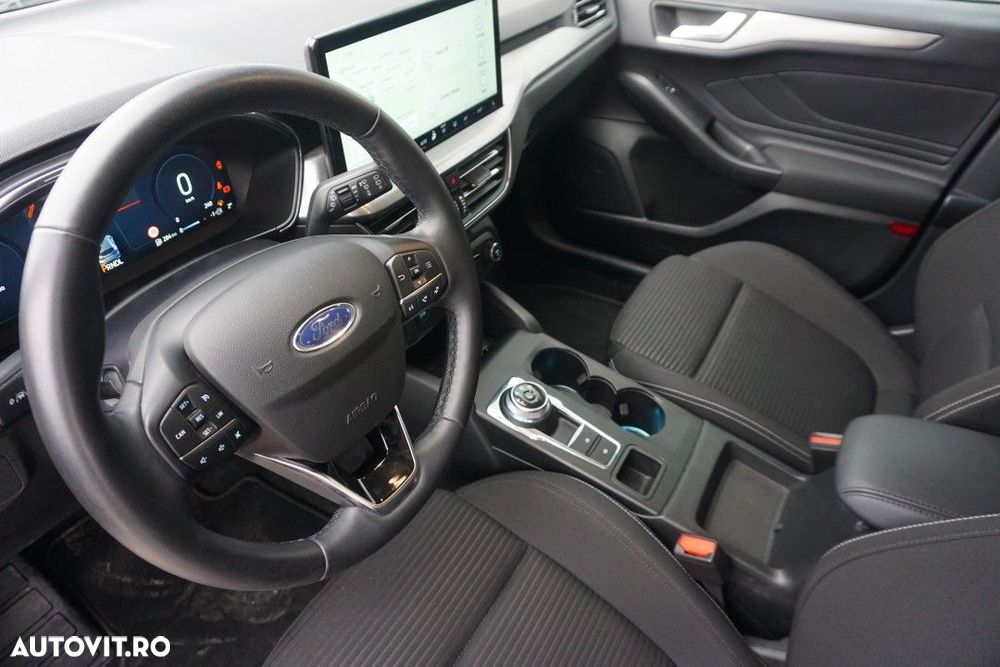 Ford Focus 1.5 EcoBlue 8AT Titanium - 5