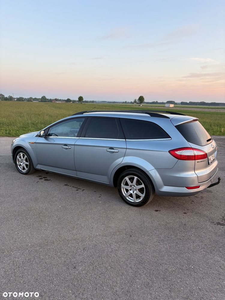 Ford Mondeo 2.5 Black Magic - 4