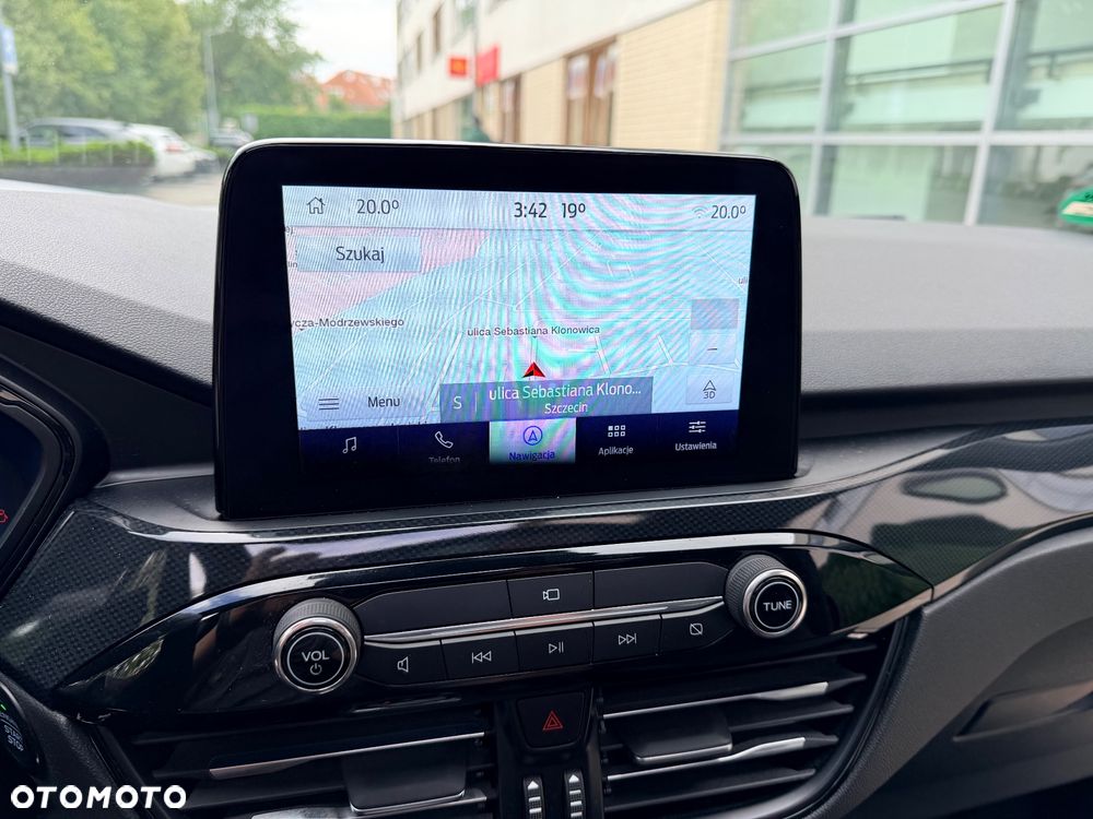 Ford Kuga - 38