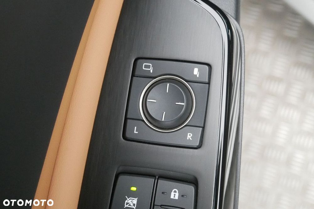 Lexus ES 300h Business Edition - 31