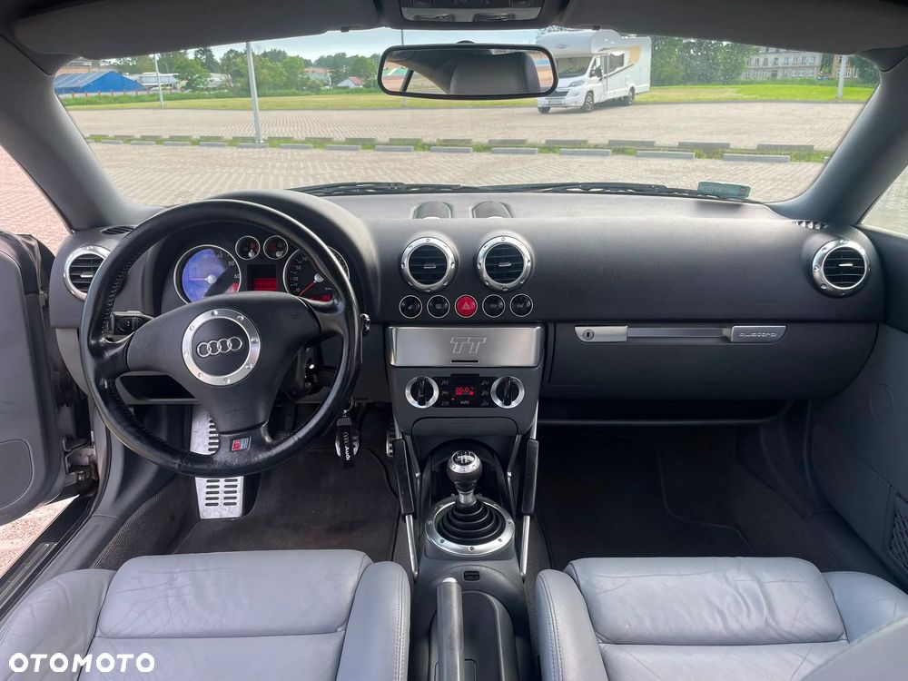 Audi TT Coupé 1.8T Quattro - 9