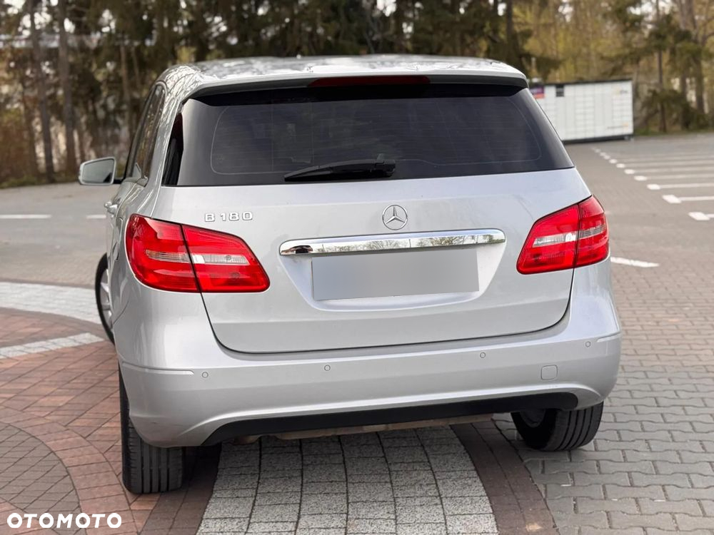 Mercedes-Benz Klasa B 180 (BlueEFFICIENCY) - 21