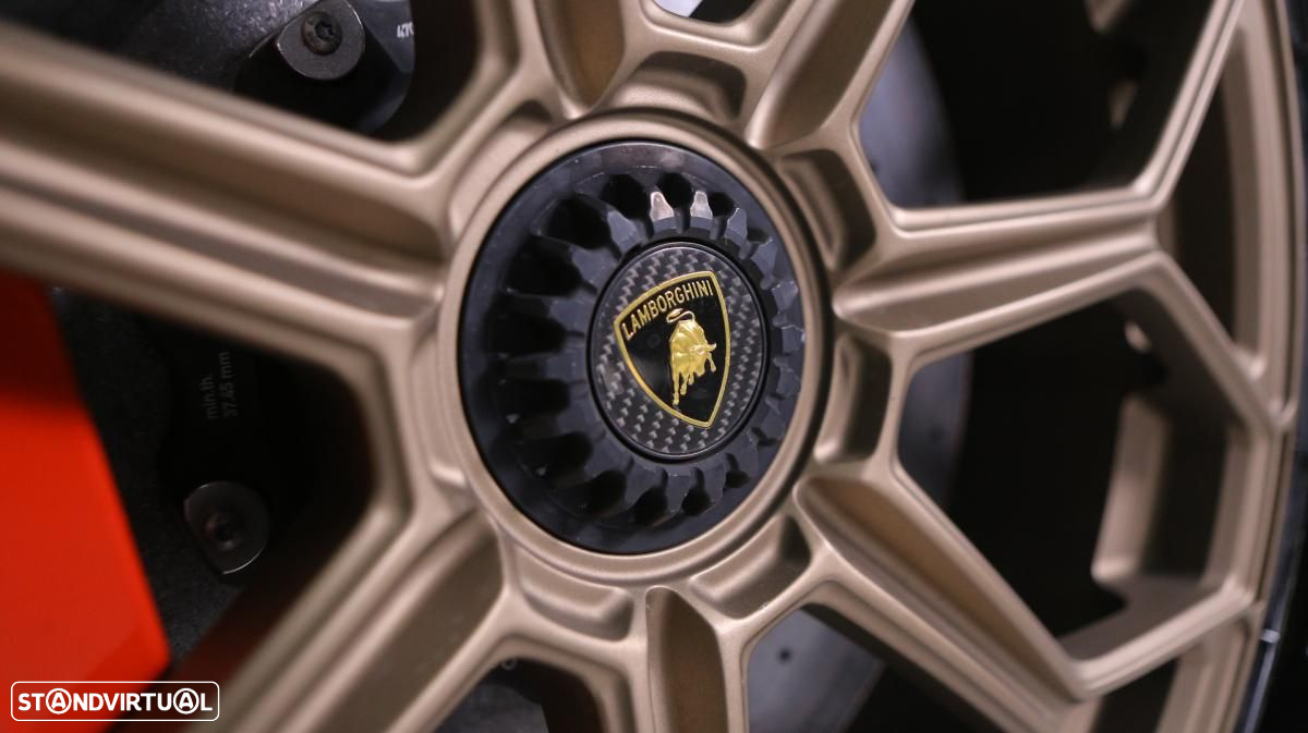 Lamborghini Aventador SVJ Roadster - 9