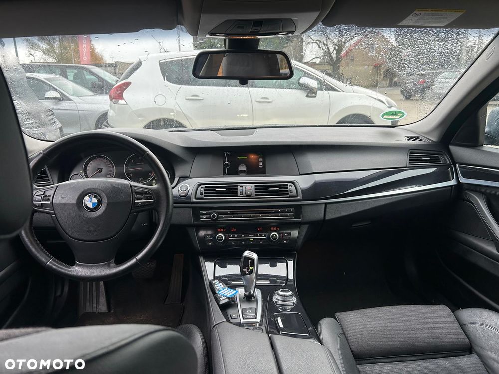 BMW Seria 5 530d Modern Line - 12