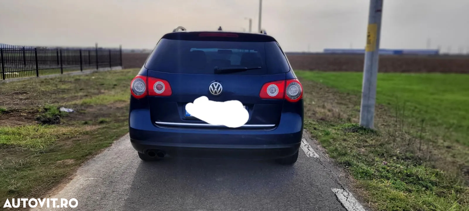 Volkswagen Passat Variant 2.0 TDI DPF DSG Highline - 2