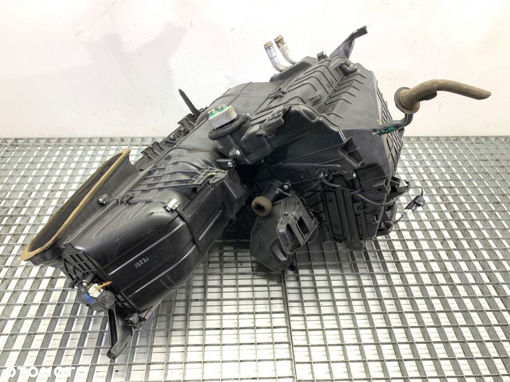 NAGRZEWNICA KOMPLETNA KOMBAJN  KIA VENGA (YN) 2010 - 2022 1.4 CVVT 66 kW [90 KM] benzyna 2010 - 2022 - 4