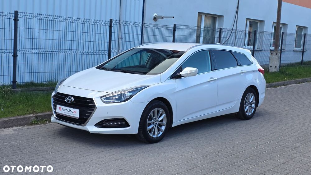 Hyundai i40 Kombi 1.7 CRDi DCT Premium - 23