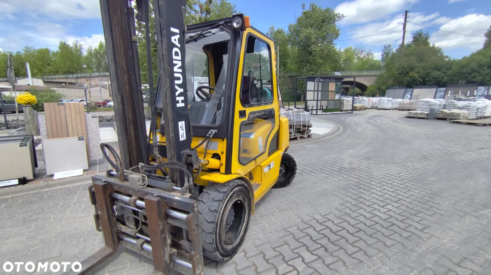 Hyundai 30L-7 - 3