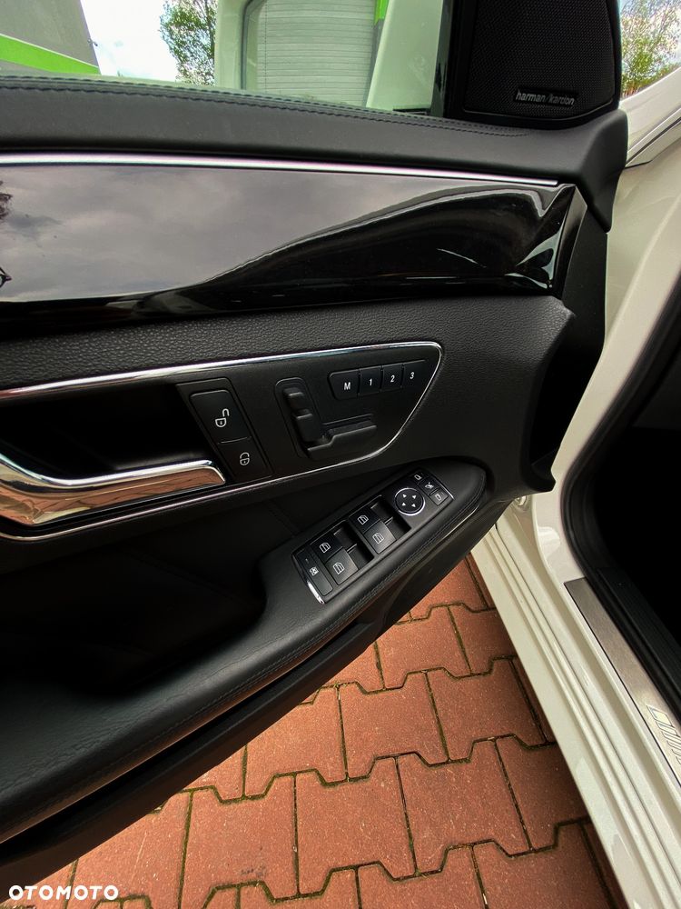 Mercedes-Benz Klasa E 63 AMG - 27