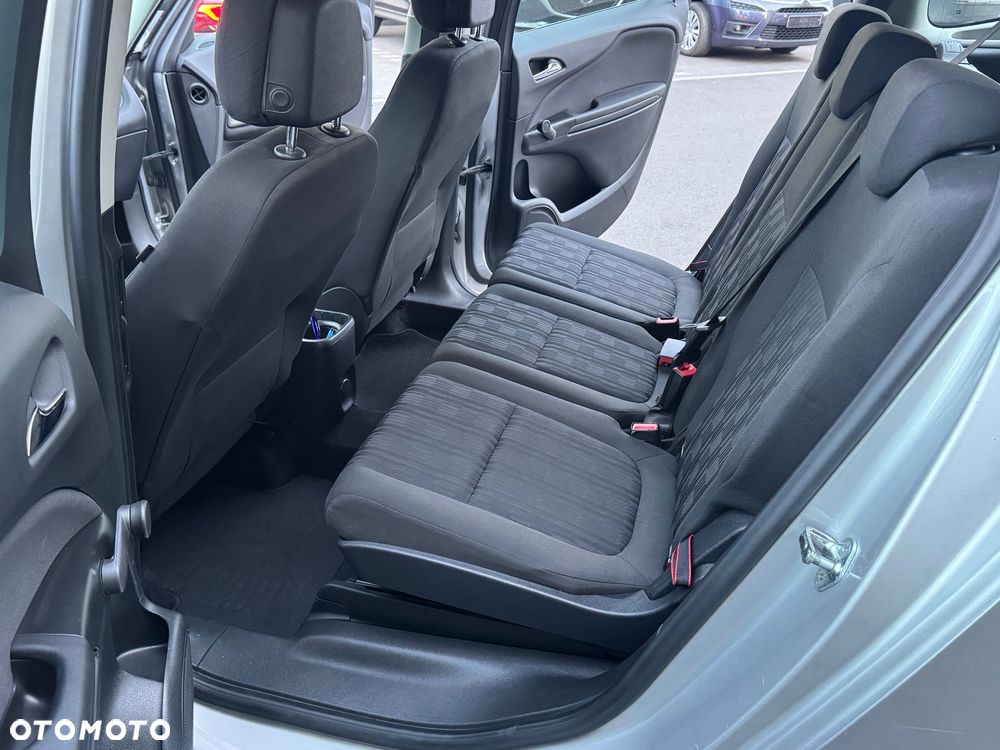 Opel Zafira - 13