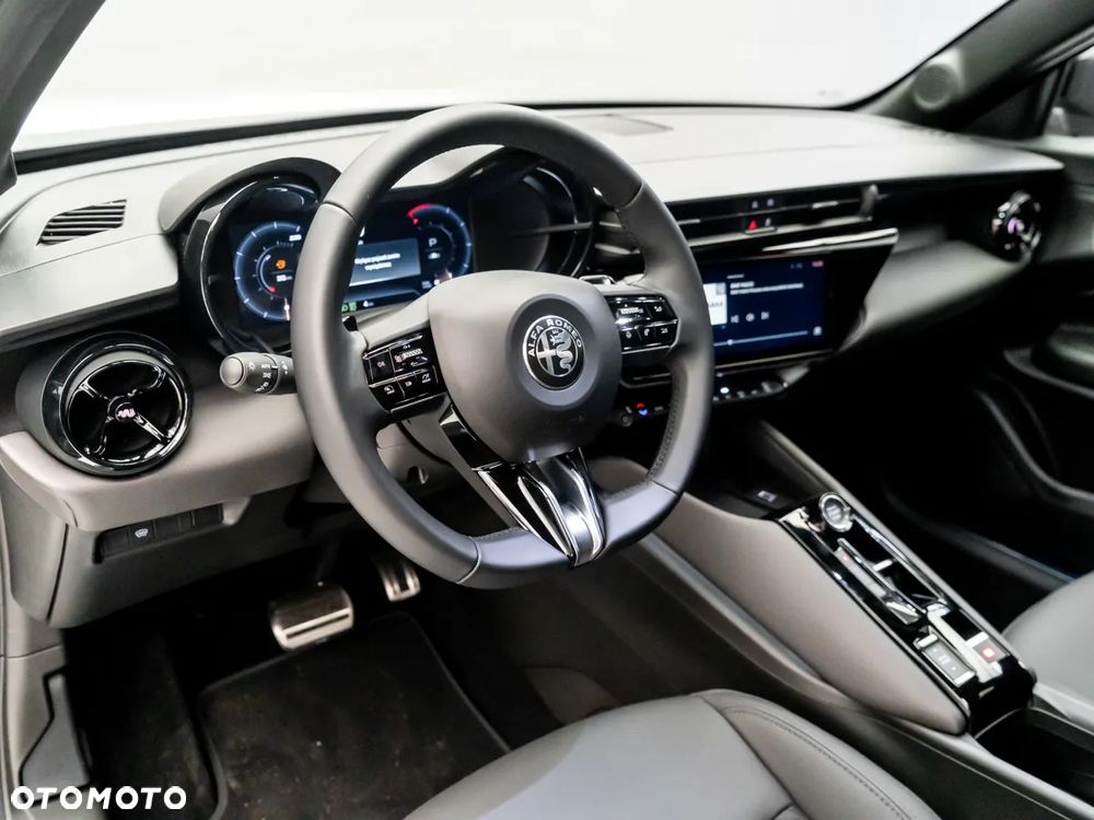 Alfa Romeo Junior 1.2 mHEV Ibrida Speciale eDCT - 29