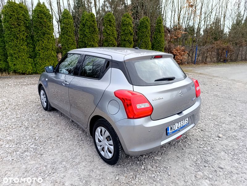 Suzuki Swift 1.2 Dualjet Hybrid CVT Comfort - 12