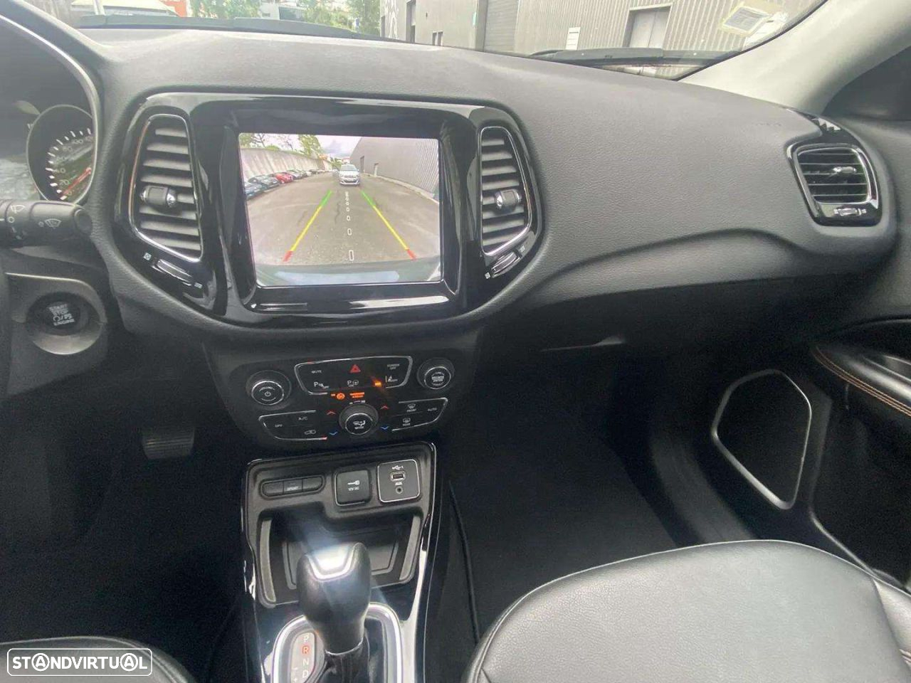 Jeep Compass 1.3 T Limited DCT - 12