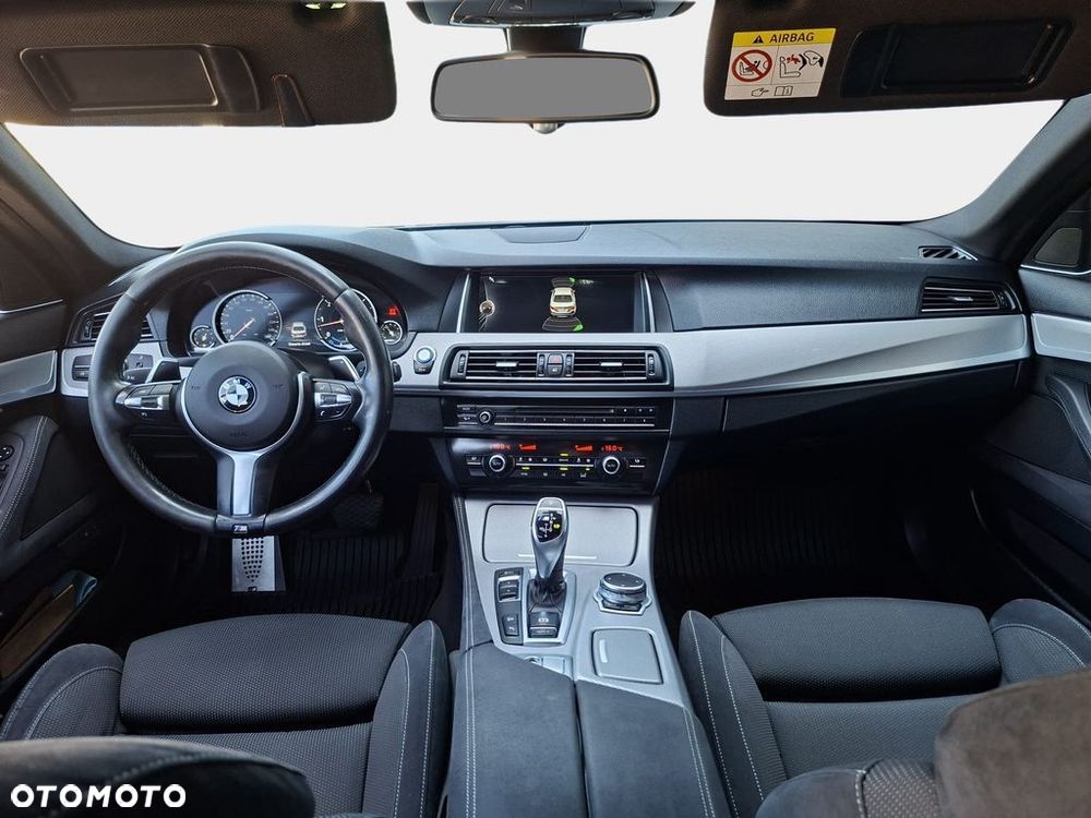 BMW Seria 5 M550d xDrive - 11