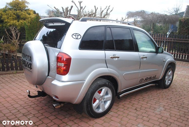 Toyota RAV4 2.0 D-4D 4x4 - 6