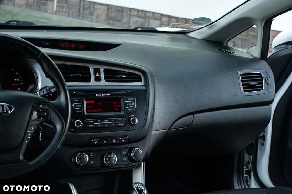 Kia Ceed 1.6 GDI Platinum Edition - 11