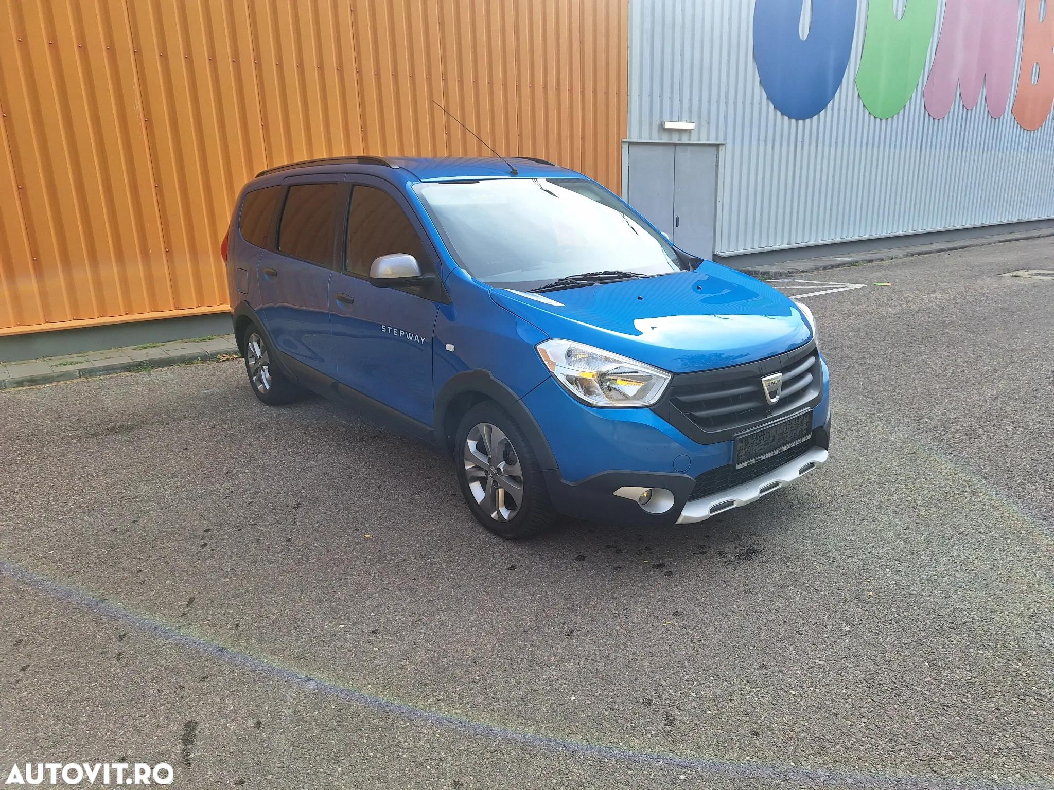 Dacia Lodgy 1.5 dCi Stepway - 12