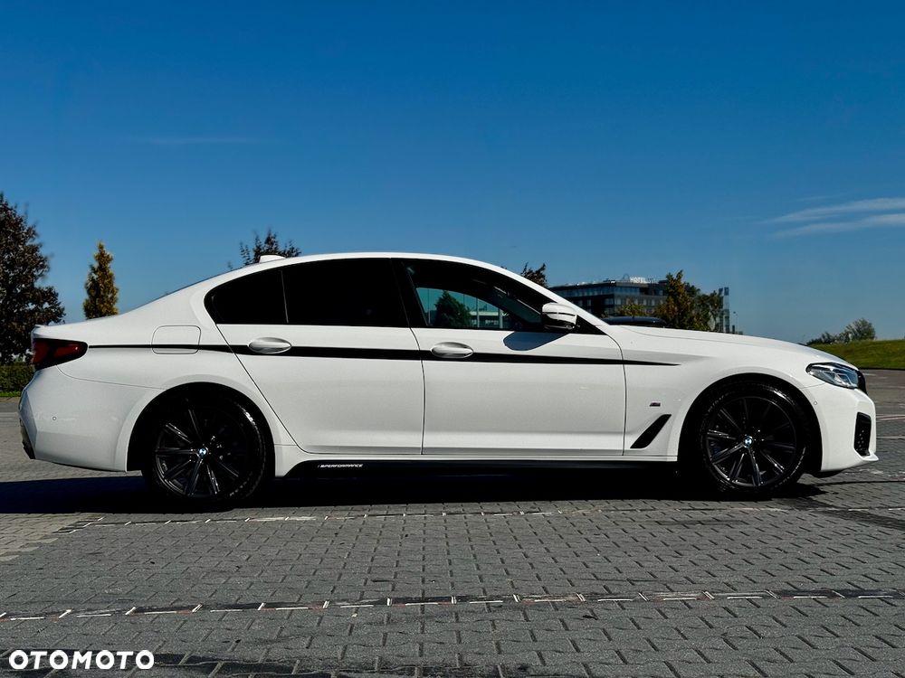 BMW Seria 5 520d M Sport - 5