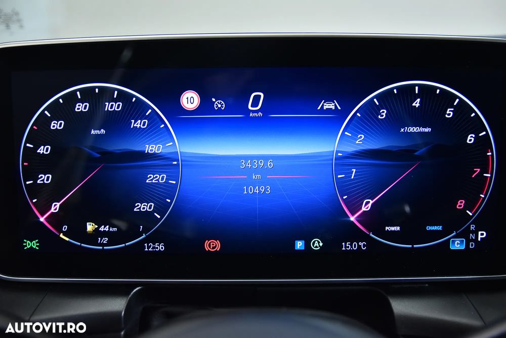 Mercedes-Benz GLC Coupe 300 4Matic 9G-TRONIC Edition AMG Line - 11