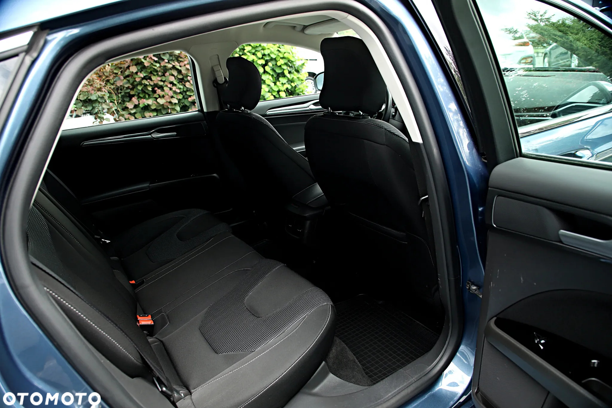 Ford Mondeo 2.0 EcoBlue Titanium - 26