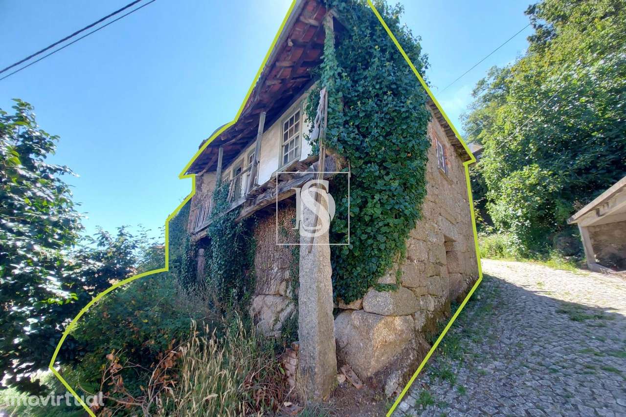 Moradia Isolada para recuperação - Grande imagem: 2/4