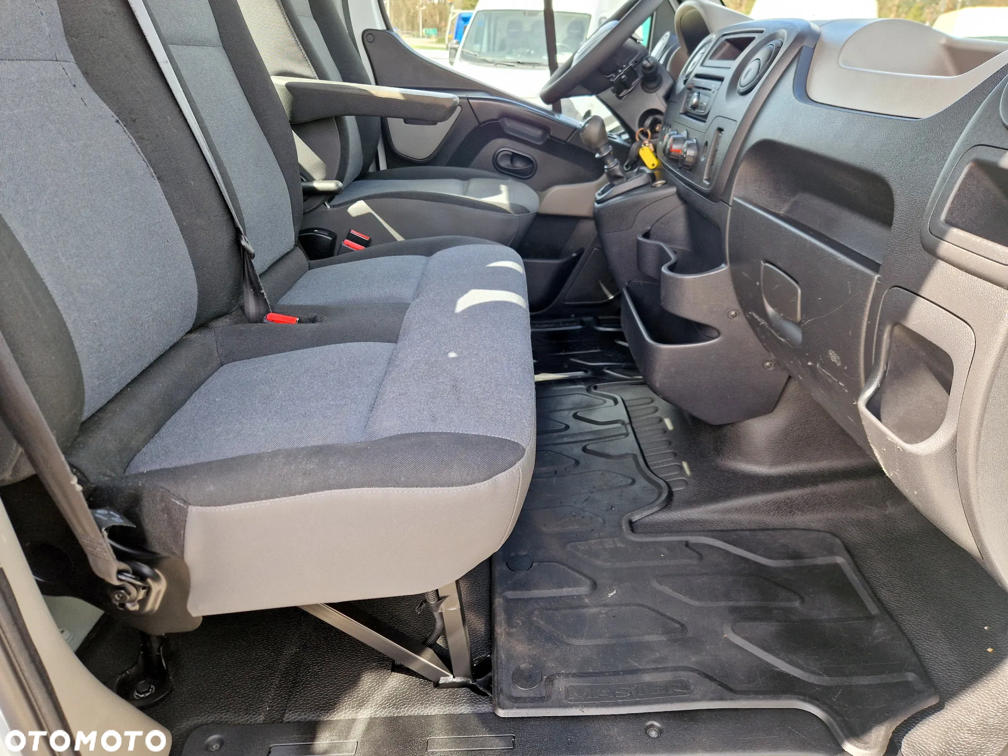Renault MASTER 2,3 DCI 165 KONNA SKRZYNIA 4,1M HDS HMF 830 KG KLIMA BLIŻNIAKI DO 3,5T 157T/KM PRZEBIEGU GWARANCJA - 20