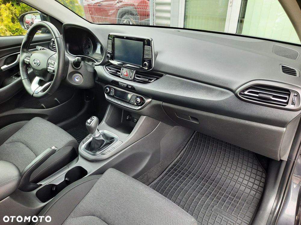 Hyundai i30 1.0 T-GDI Smart - 12