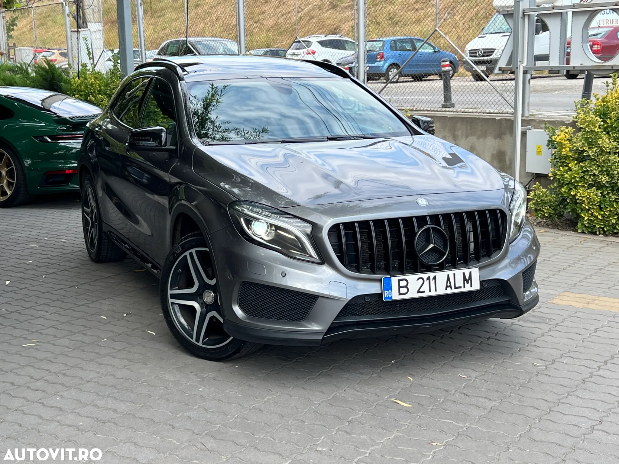 Mercedes-Benz GLA 200 d - 11